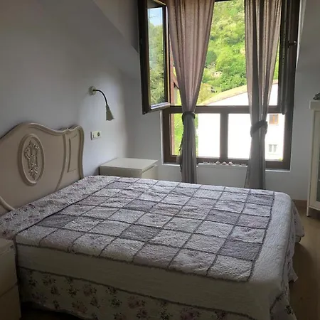 El Nial De L'andolina Onís